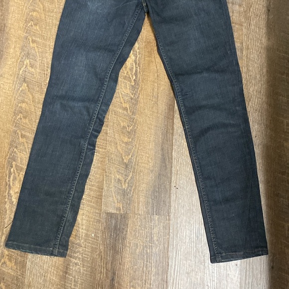 Tommy Hilfiger V-front vintage low rise w/fading details throughout 26/34 - Picture 8 of 15